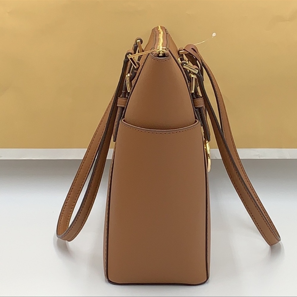 MICHAEL KORS Charlotte Large Leather Top-Zip Tote - Picture 13 of 16